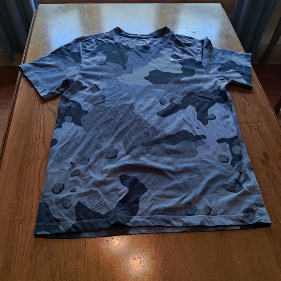 Nike Other - Nike men's medium tshirt